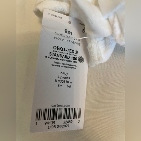 NWT Carter's 4 pack Long Sleeve White Onesies - 9 mos - Picture 3 of 3